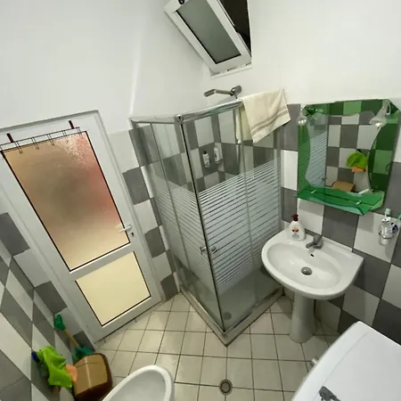 Comfy Flat Near