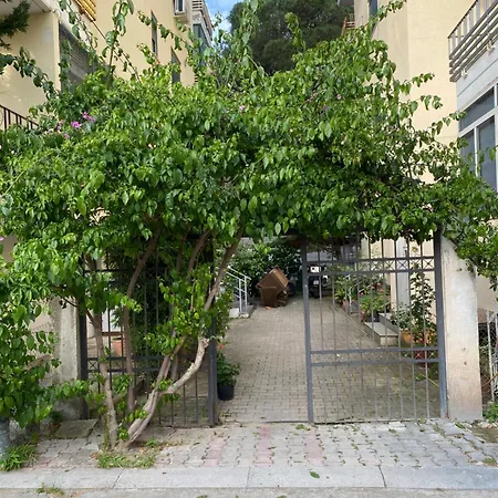 Appartamento Comfy Flat Near *